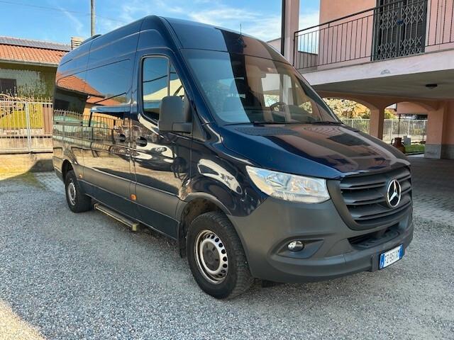 Mercedes-benz Sprinter K43/35 319 CDI RWD TA Tourer