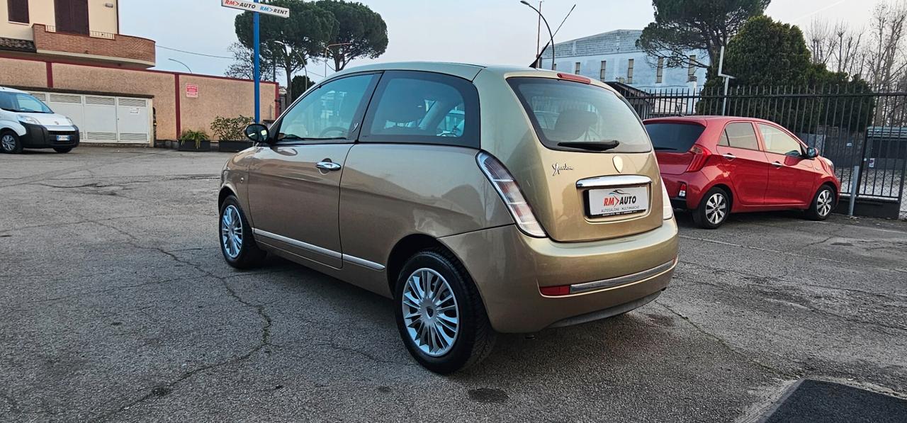 Lancia Ypsilon 1.2 Argento