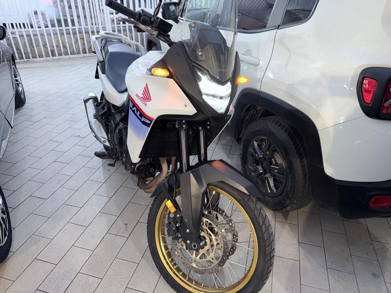 Honda Transalp XL 700 V Sport