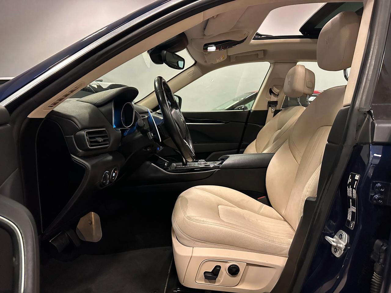 Maserati Levante V6 Diesel AWD Gransport TETTO PANORAMICO