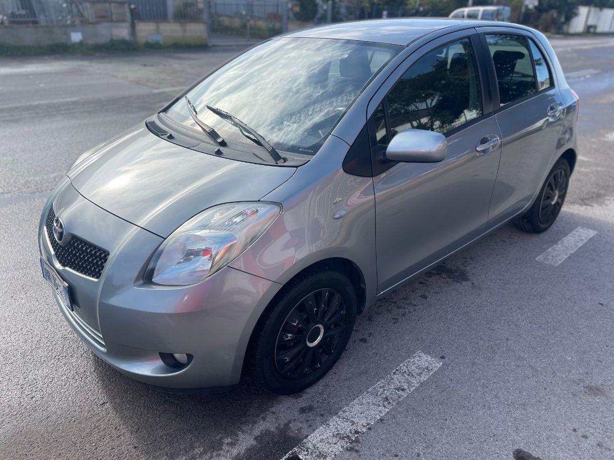 TOYOTA - Yaris - 1.3 5p. Navi