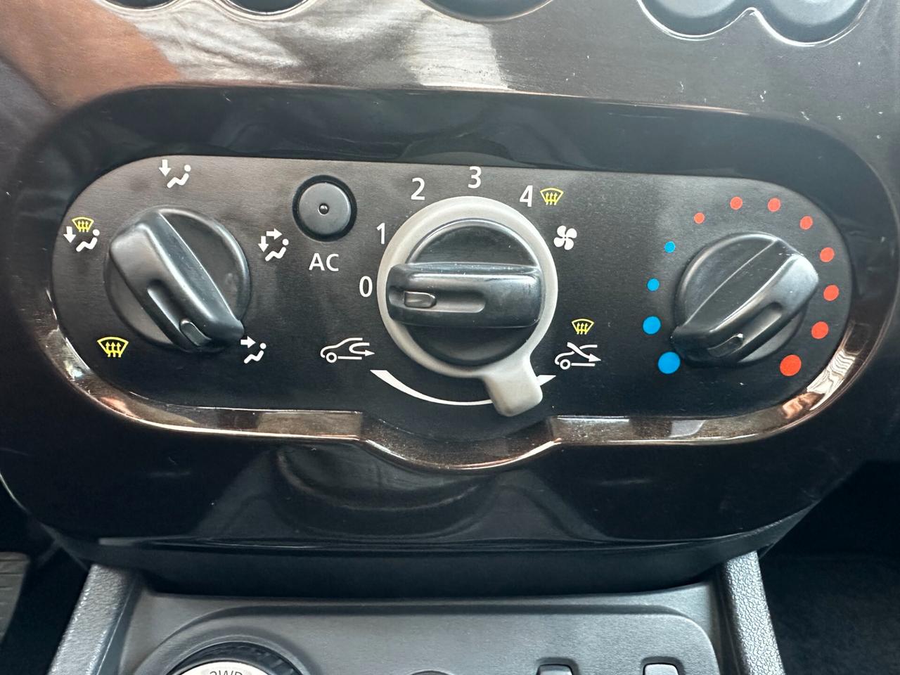 Dacia Duster 1.5 dCi 110CV 4x4 Lauréate "NEOPATENTATI"