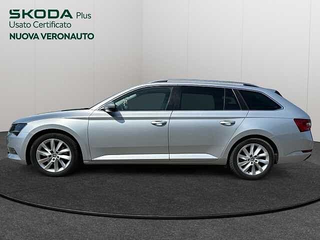 SKODA Superb 2.0 TDI 150 CV SCR DSG Wagon Executive