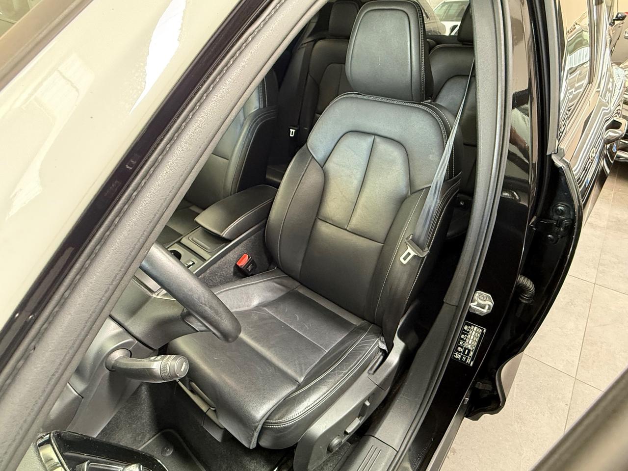 Volvo XC40 D3 AWD Geartronic R-design