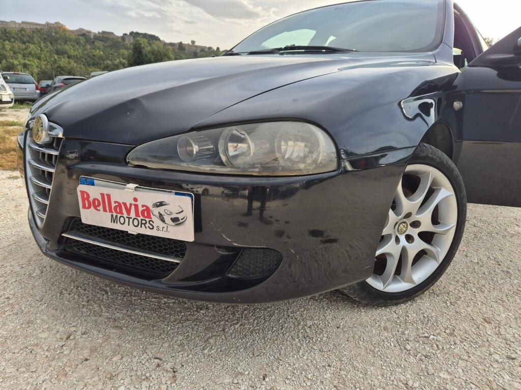 Alfa Romeo 147 1.6 16V TS GPL 5 porte Moving