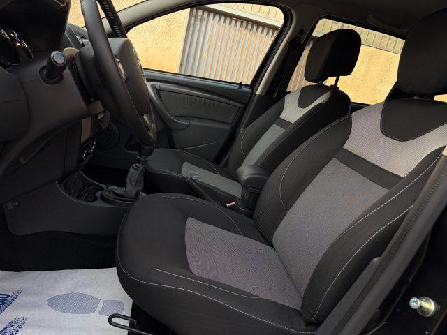 DACIA Duster 1.5 dCi 110CV Black Shadow