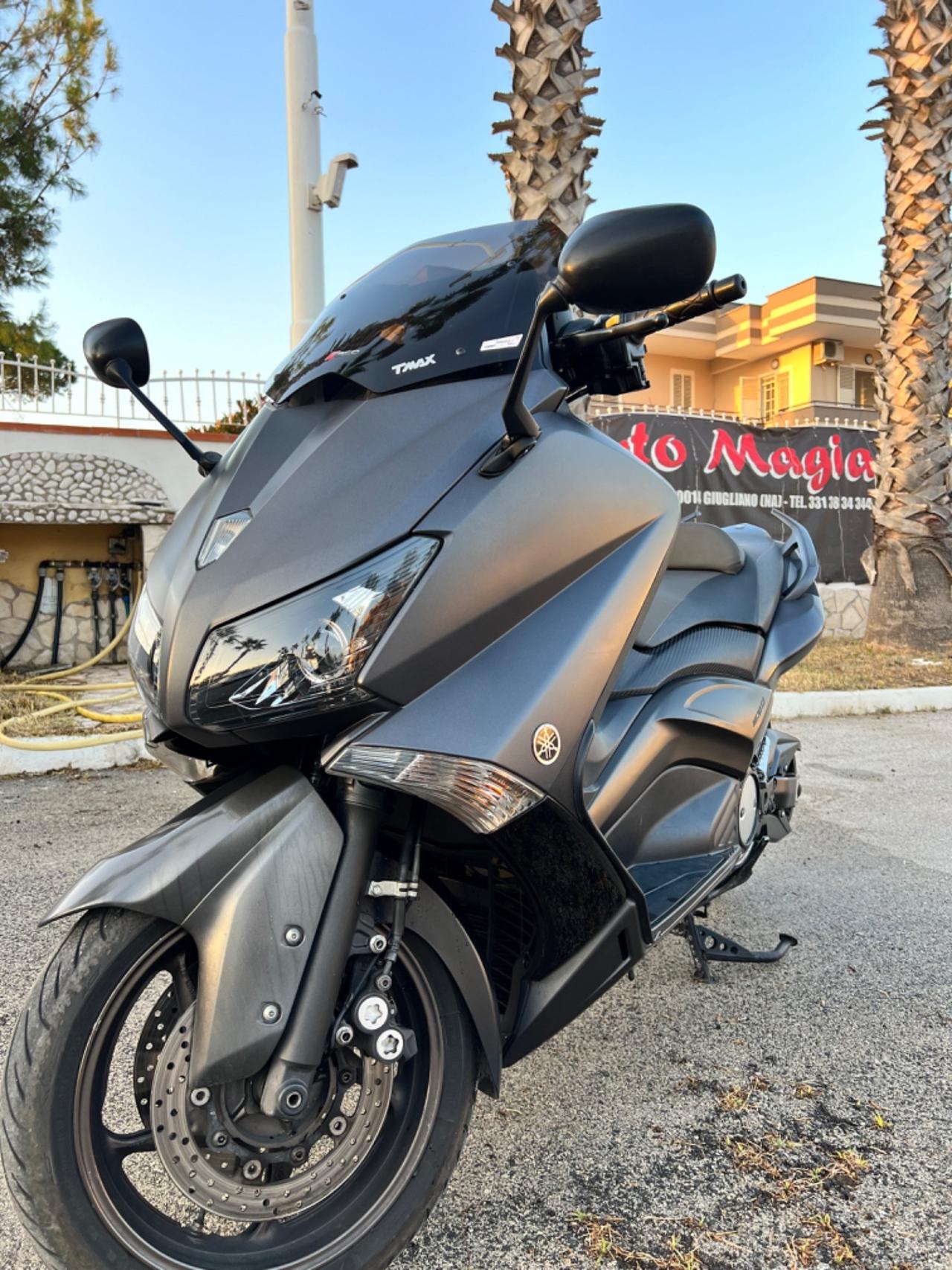 Yamaha t Max 530