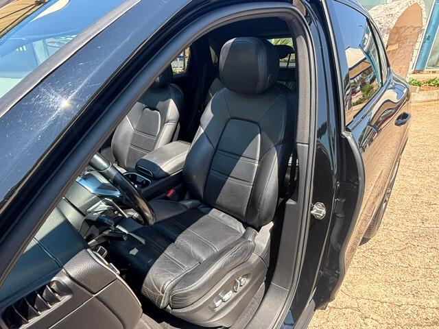 Porsche Cayenne 3.0 V6 340CV 2020