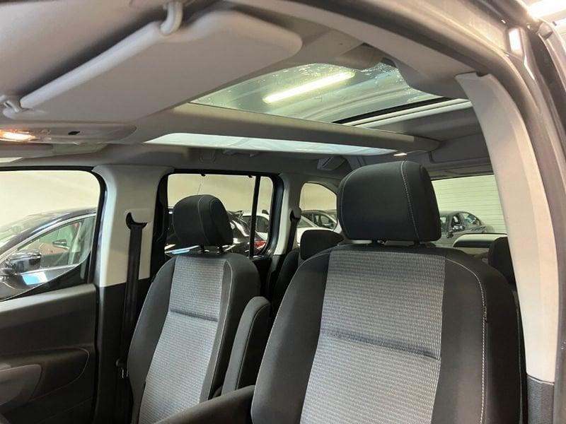 Toyota Proace City Verso 1.2 130 CV S&S Short A/T Luxury