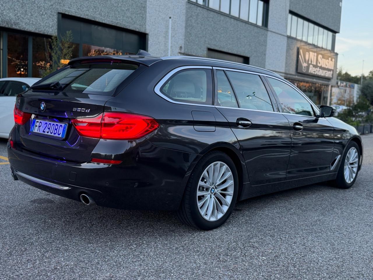 Bmw 520 520d xDrive Touring Luxury*Pelle*Navi