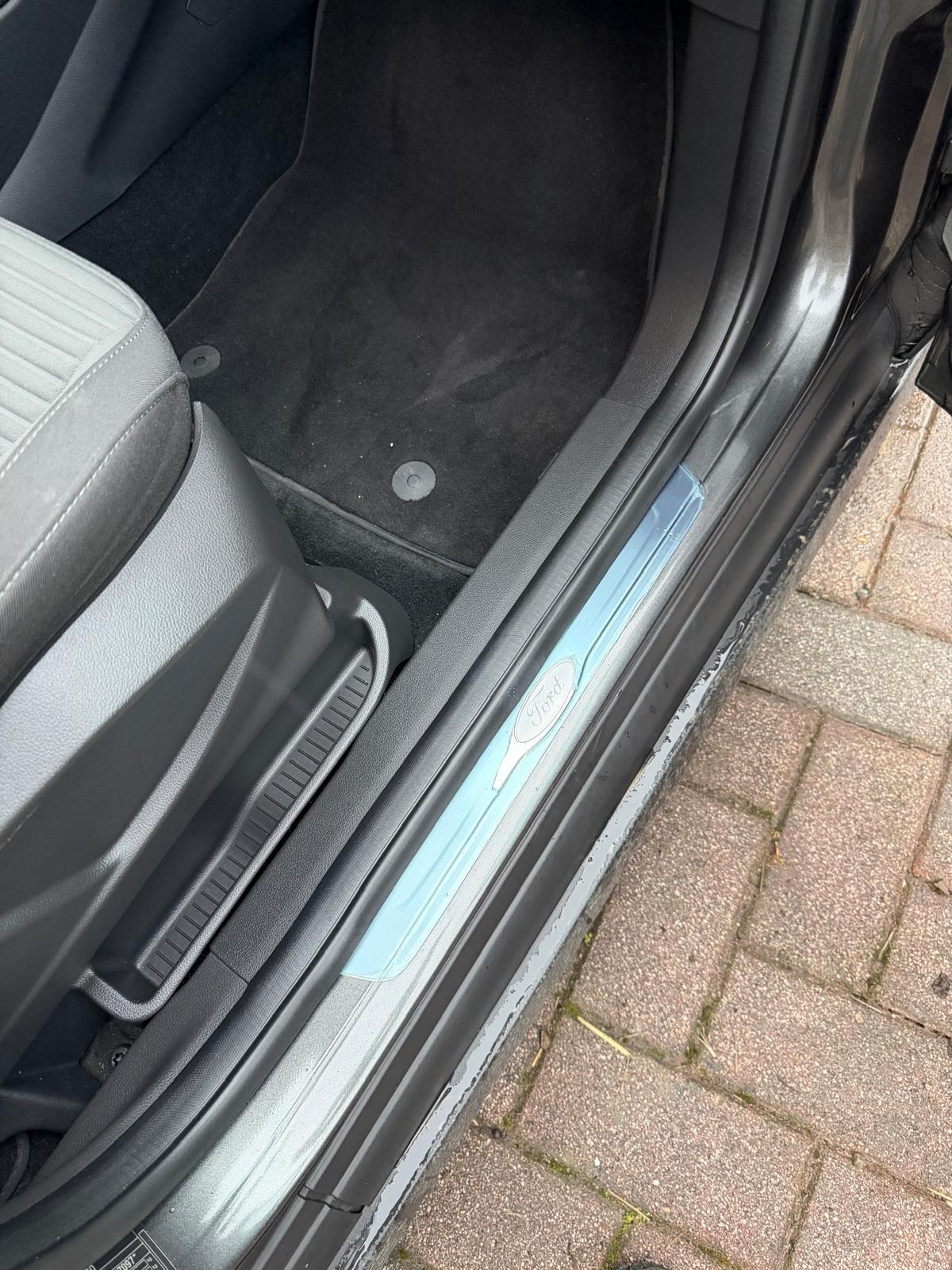 Ford C-Max 1.0 EcoBoost 125CV Titanium