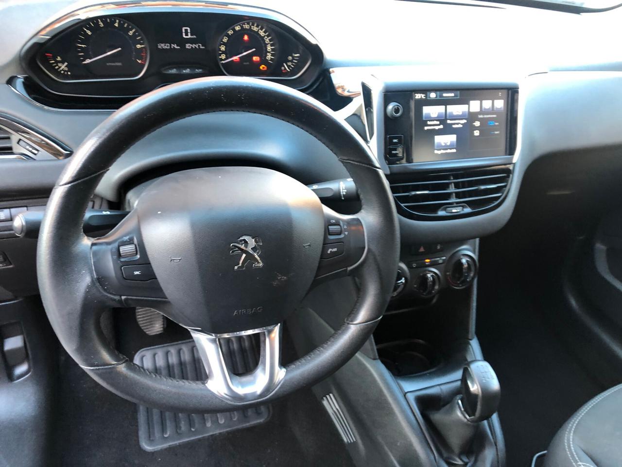 Peugeot 208 PureTech 82 5 porte Allure