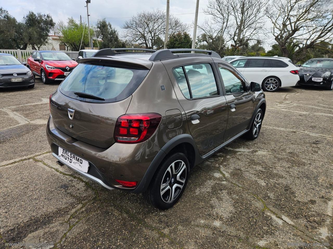 DACIA SanderoStepway1.0TCe100 ECO-G 15th Anniv