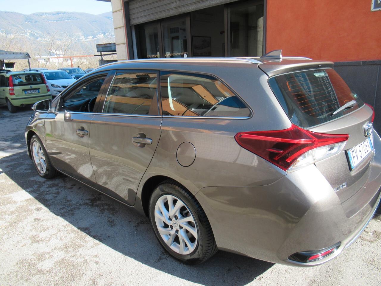 Toyota Auris Touring Sports 1.8 Hybrid Lounge