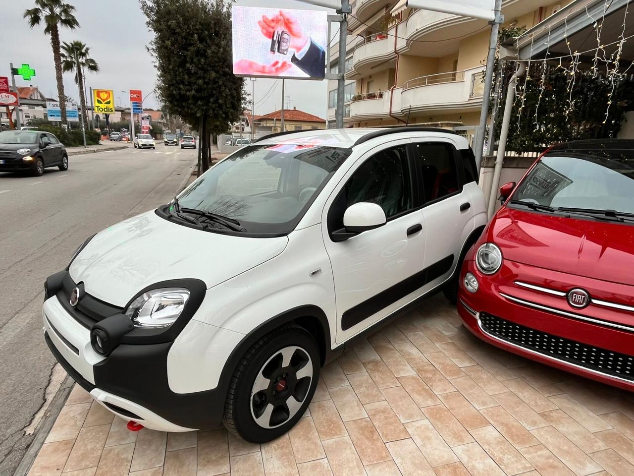 Fiat Panda 1.0 FireFly S&S Hybrid City Cross