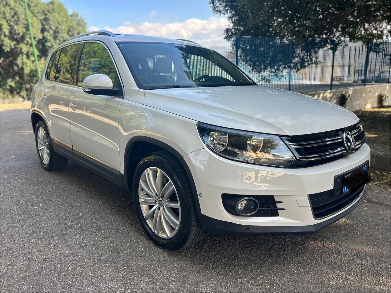 Volkswagen Tiguan Vw 2.0 TDI 140 CV Sport tetto apribile