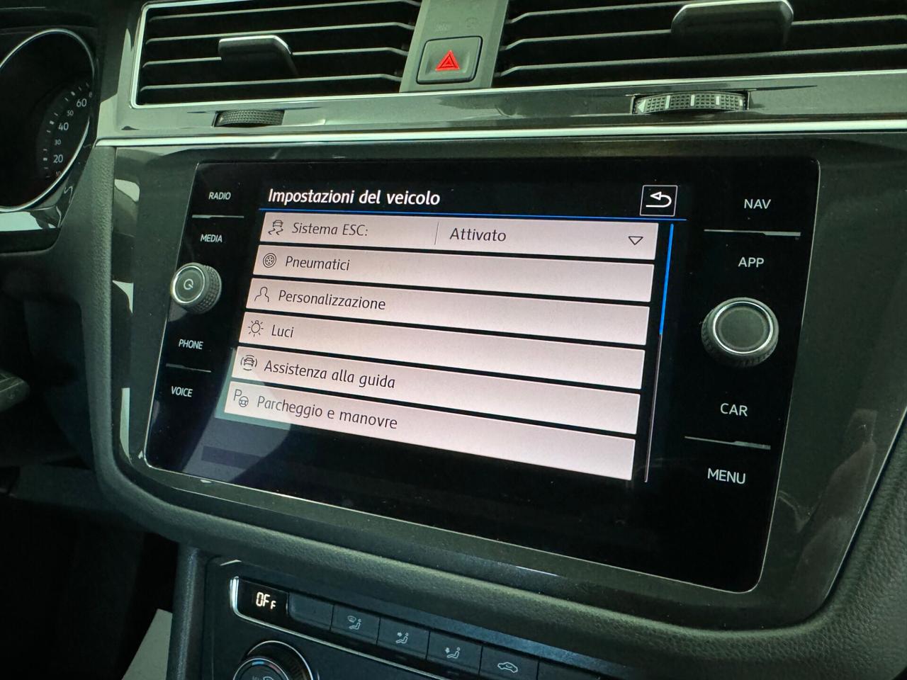 Volkswagen Tiguan 2.0 TDI SCR DSG Business BlueMotion Technology
