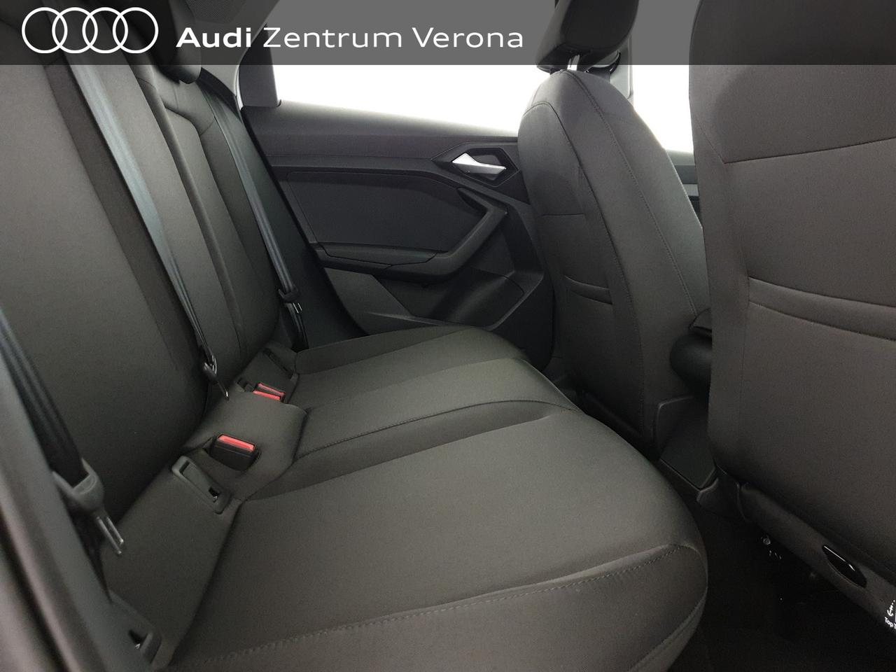 Allstreet 30TFSI 116CV S tronic Identity Contras