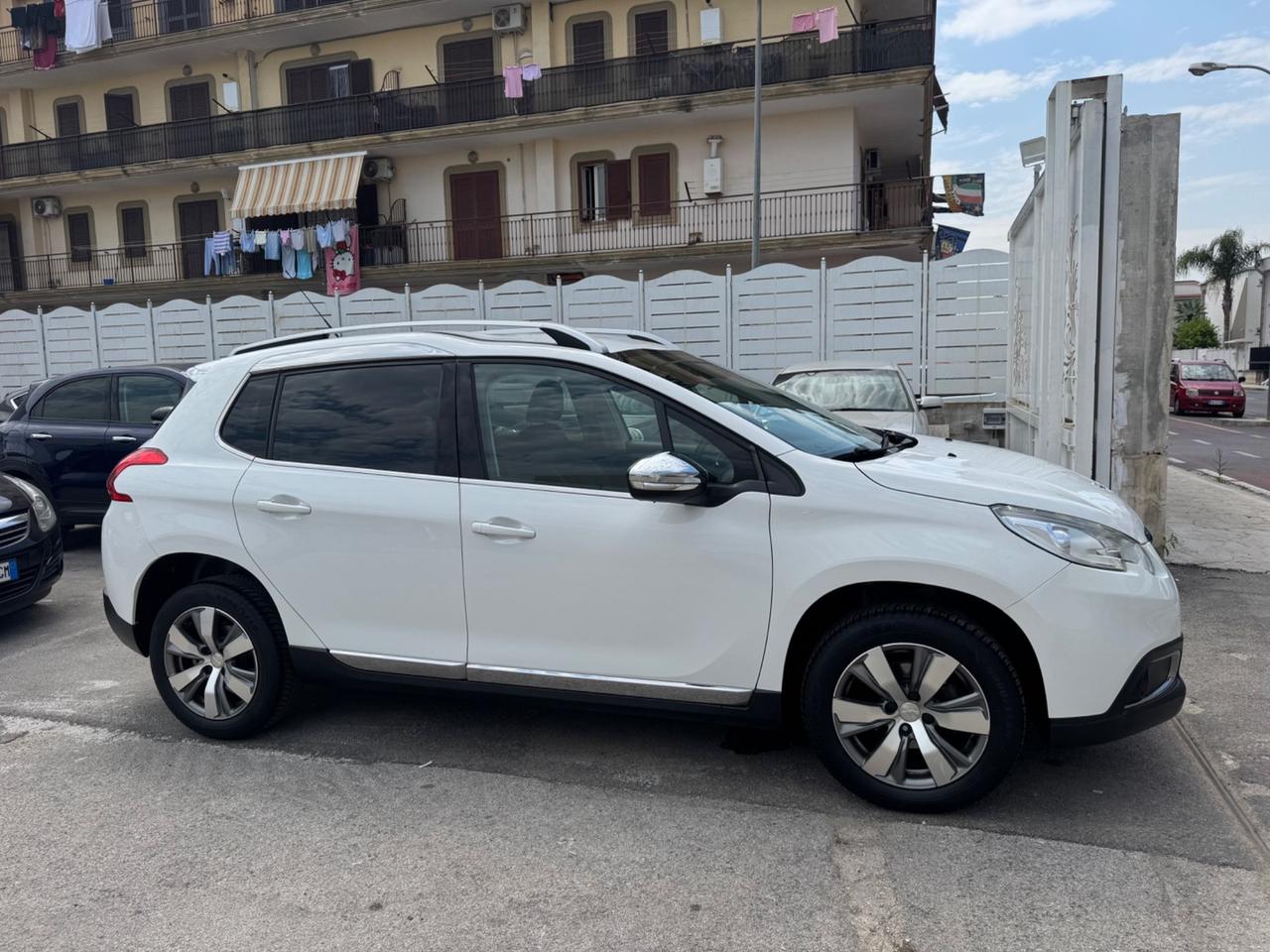 Peugeot 2008 1.2 BENZINA 82CV Allure 2016