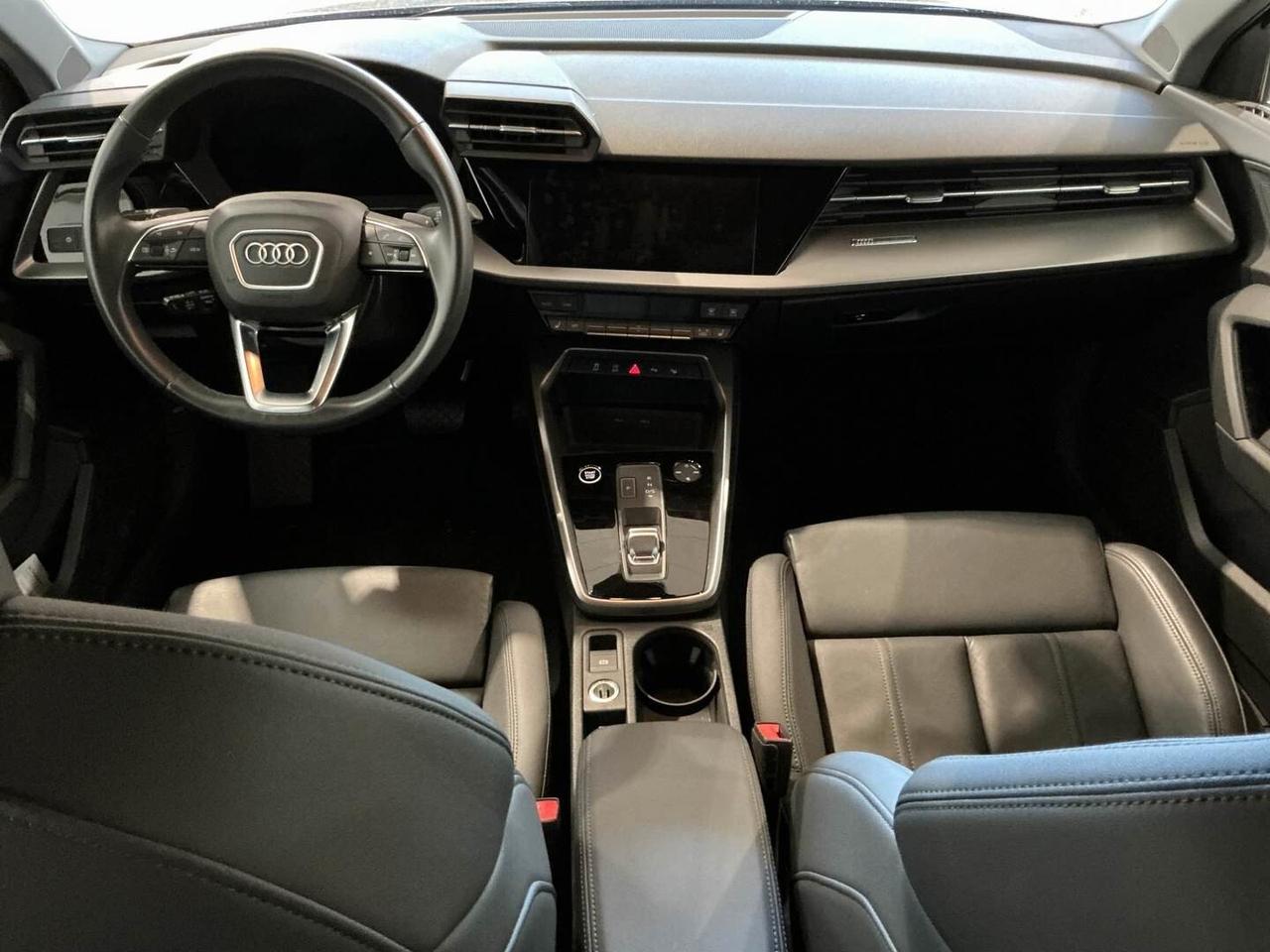 Audi A3 sportback 35 TDI S tronic / PELLE / CAMERA / NAVI