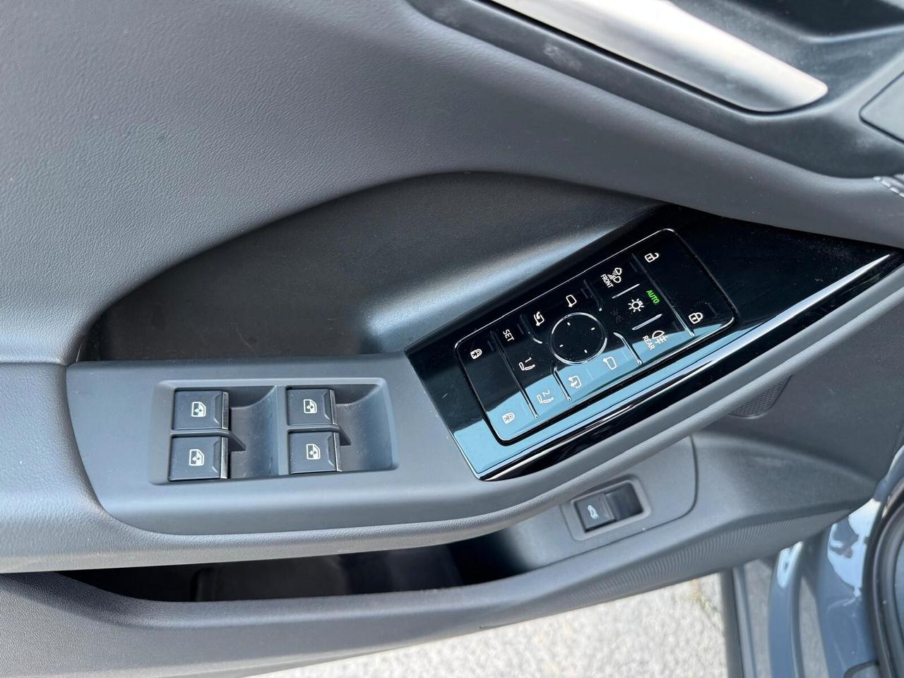 Audi Q6 e-tron S line quattro 387cv INCIDENTATA GANCIO TRAINO