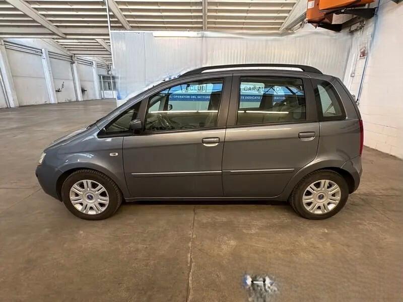Fiat Idea 1.4 16V Emotion