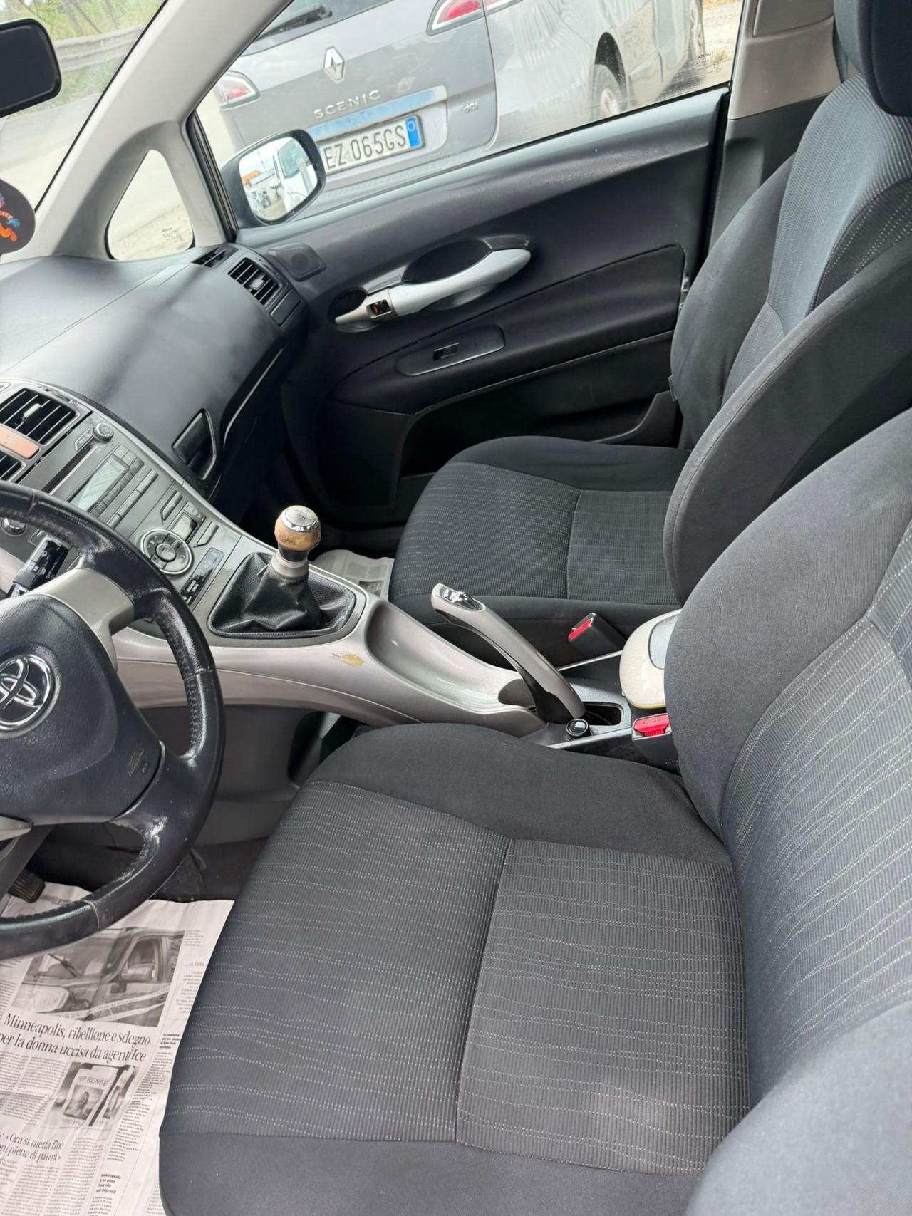 Toyota Auris 1.4 D-4D 5 porte