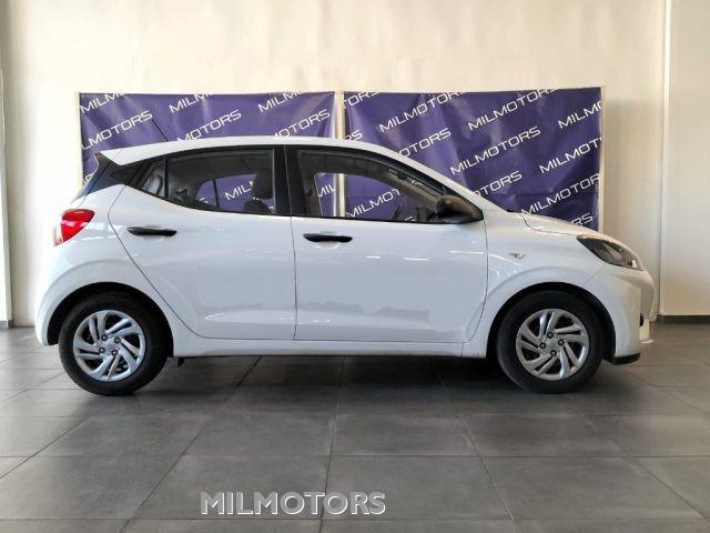 HYUNDAI i10 1.0 MPI Advanced