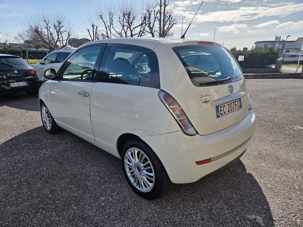 Lancia Ypsilon 1.2 Oro