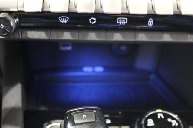 PEUGEOT 5008 BlueHDi 120 Allure 7 POSTI DISTRIBUZIONE ESEGUITA