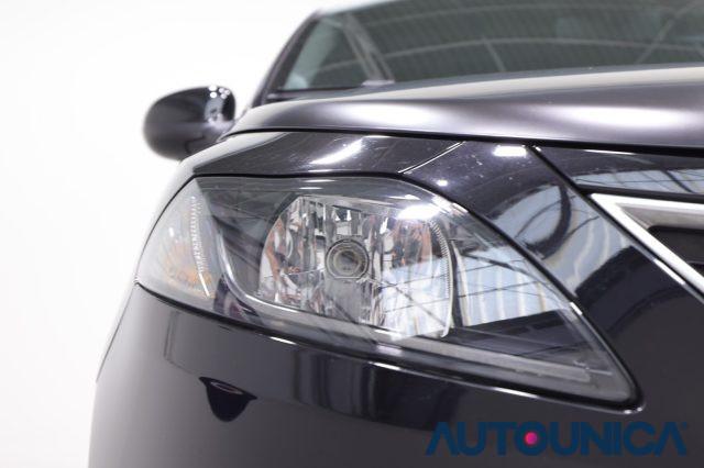 LANCIA Ypsilon 1.0 FIREFLY 5 PORTE S&S HYBRID GOLD FARI LED