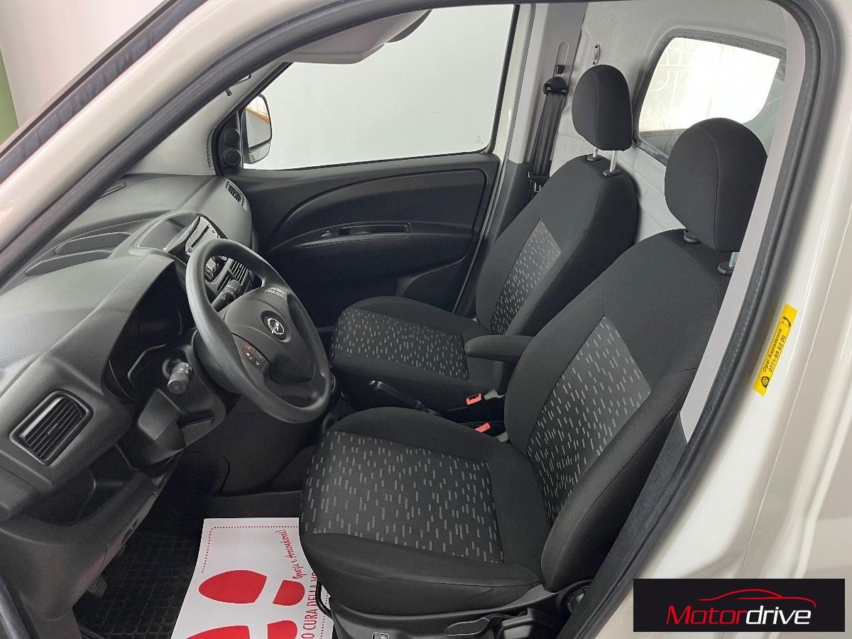 FIAT - Doblò - 1.4 T-Jet Natural Power Easy