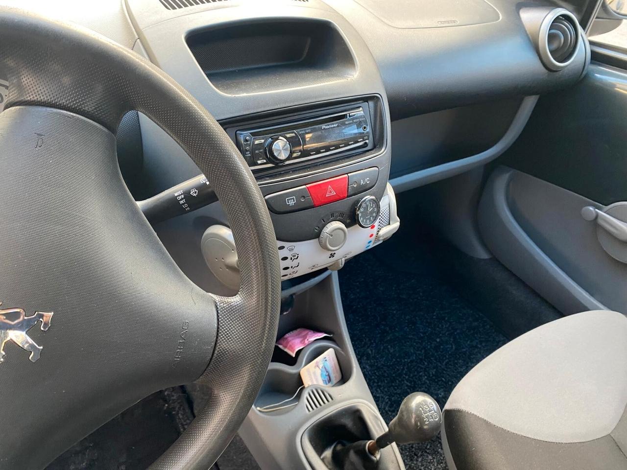 Peugeot 107 1.0 68CV 5p. Sweet Years