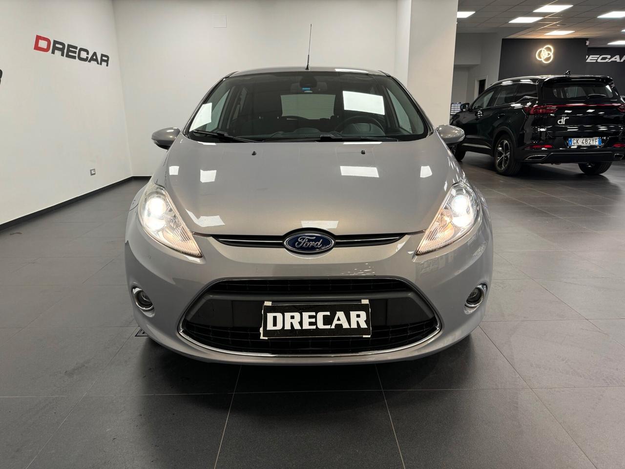 Ford Fiesta 1.4 TDCi 70CV 5 porte Titanium OK NEOPATENTATI