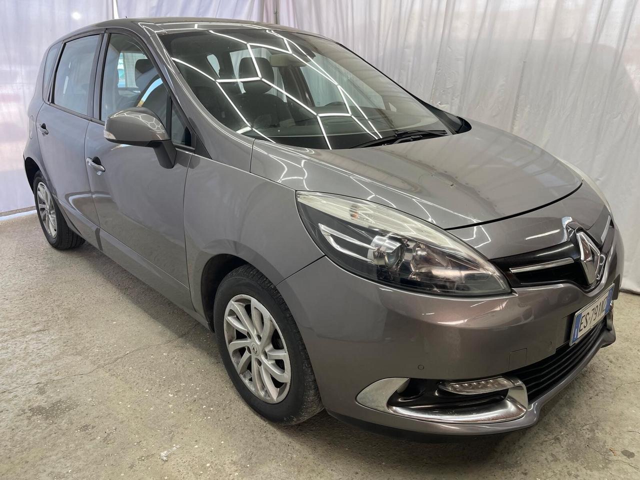 Renault Megane SCENIC X-MOD 1.5 dCi 110CV Start&Stop