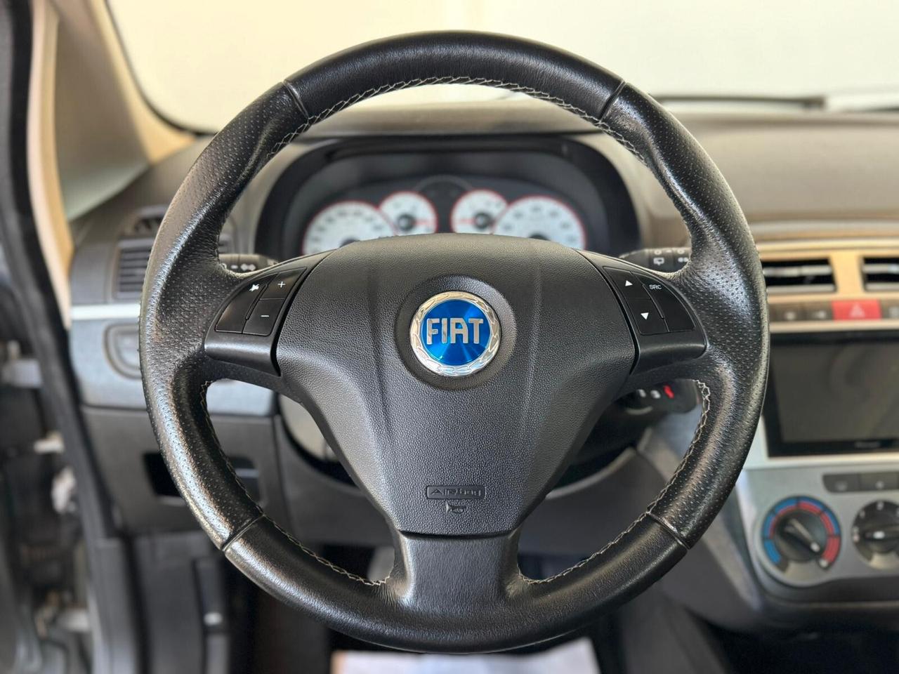 Fiat Grande Punto 1.4 Starjet 16V 3 porte Sport