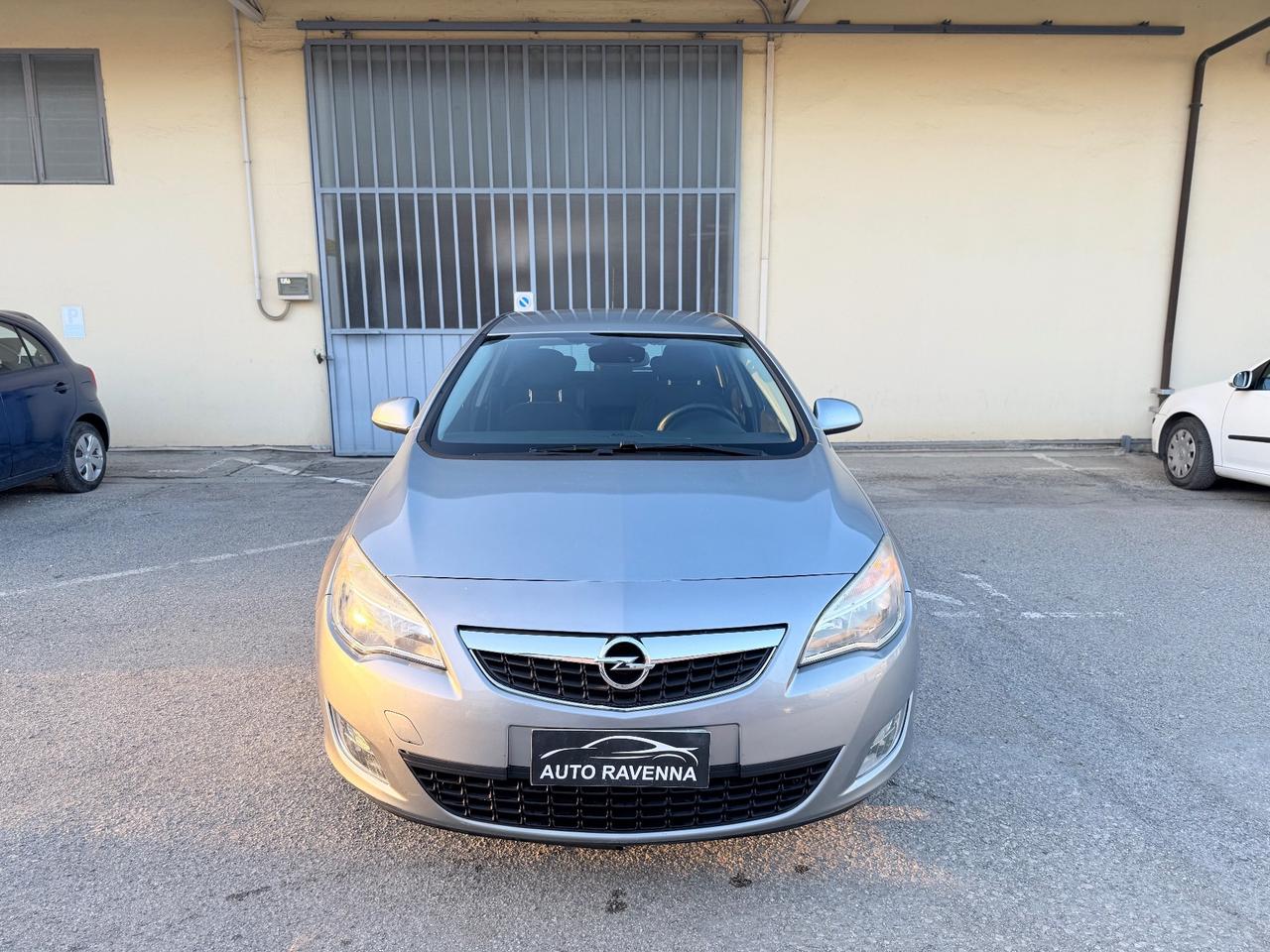 Opel Astra 1.7 CDTI 5 porte Cosmo neopatentati