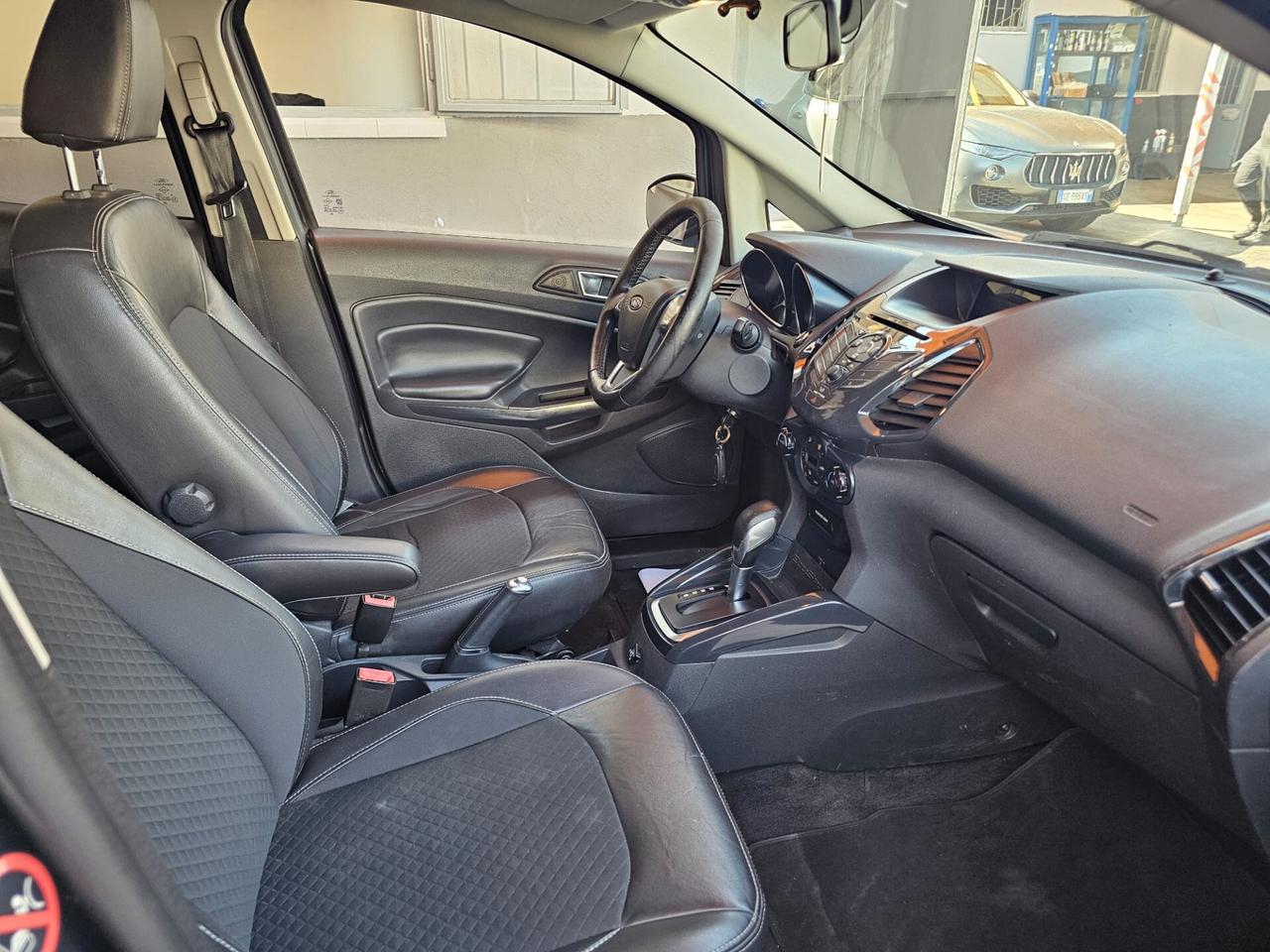 Ford EcoSport 1.5 110 CV Powershift Titanium