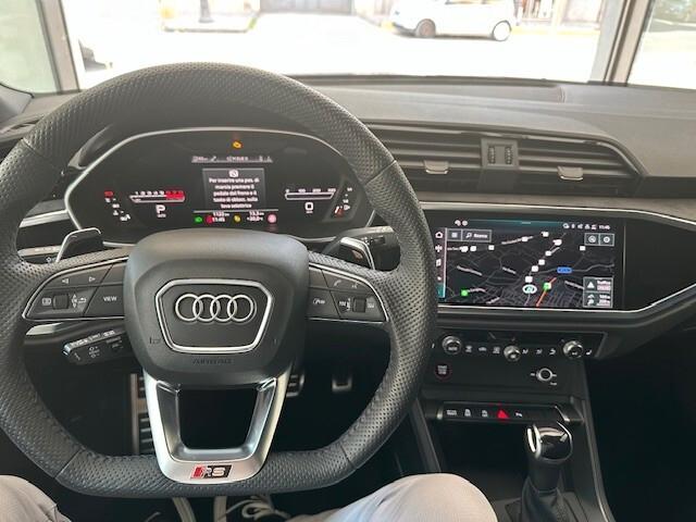 Audi Q3 RS Q3 Sportback 2.5 TFSI quattro
