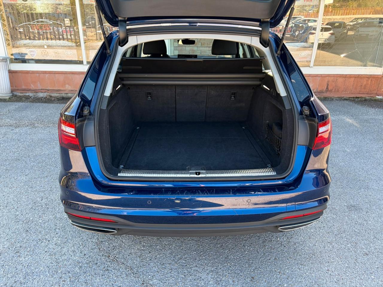 AUDI A4 AVANT 40 TDI QUATTRO S TRONIC S LINE EDITION