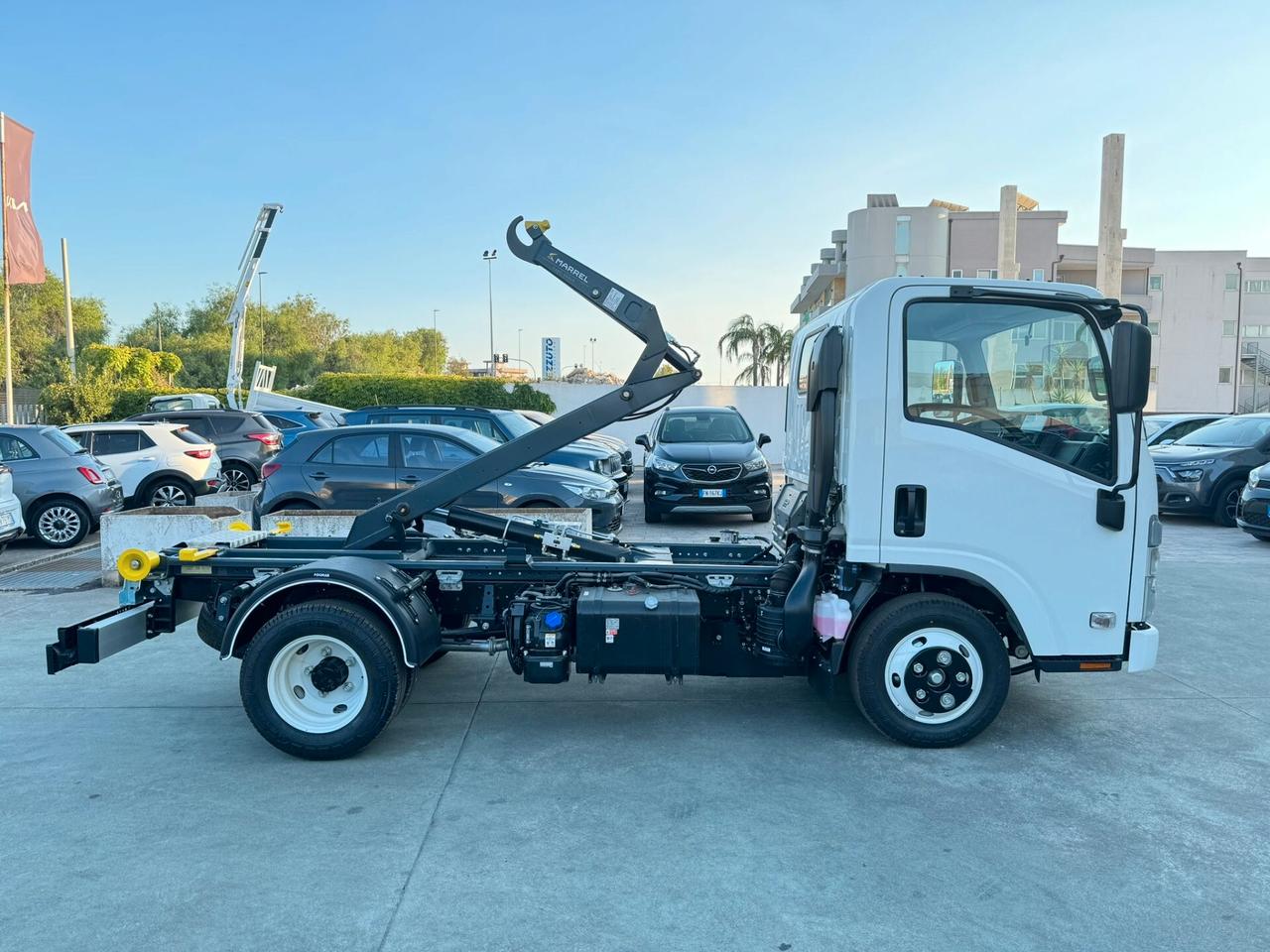 Isuzu M27 3.0 150cv Scarrabile Marrel 3 Ton.