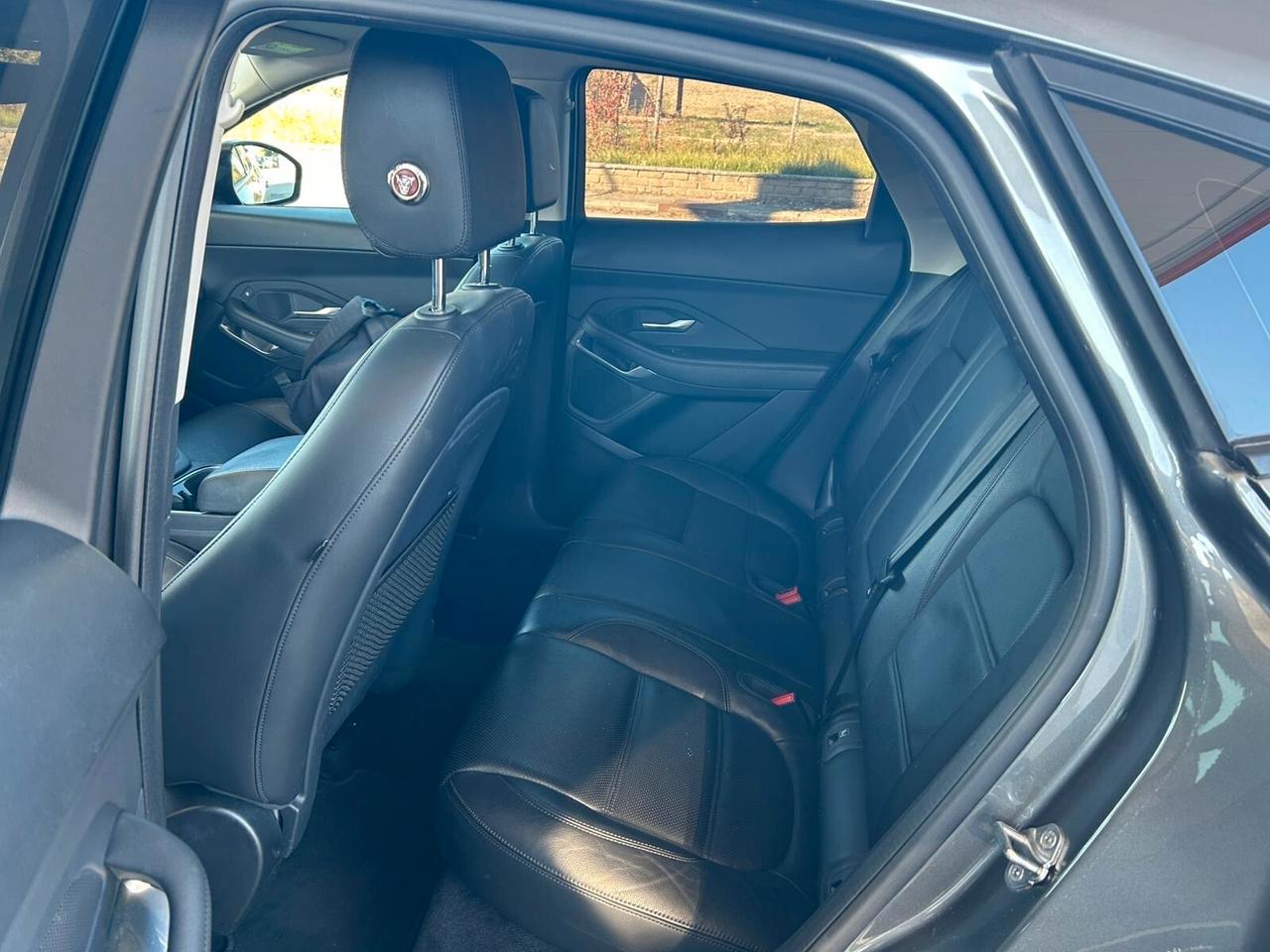 Jaguar E-Pace 2.0D 150 CV AWD aut. S, STUPENDA, DISTRIBUZIONE E TAGLIANDO APPENA FATTO!! TURBINA NUOVA!!!