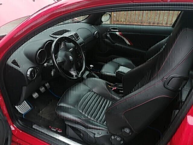 Alfa Romeo 147 3.2i V6 24V cat 3 porte GTA