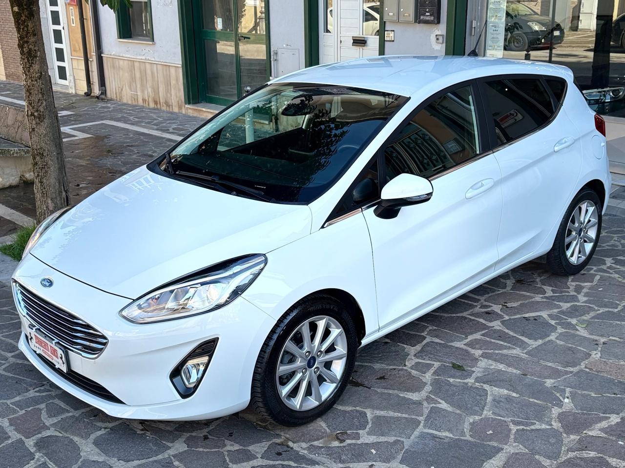 Ford Fiesta 1.5 EcoBlue 5P Titanium FULL/LED/NAV