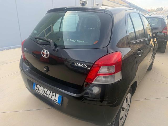 TOYOTA Yaris 1.0 5p Now BENZINA/GPL senza nessun lavoro da fare
