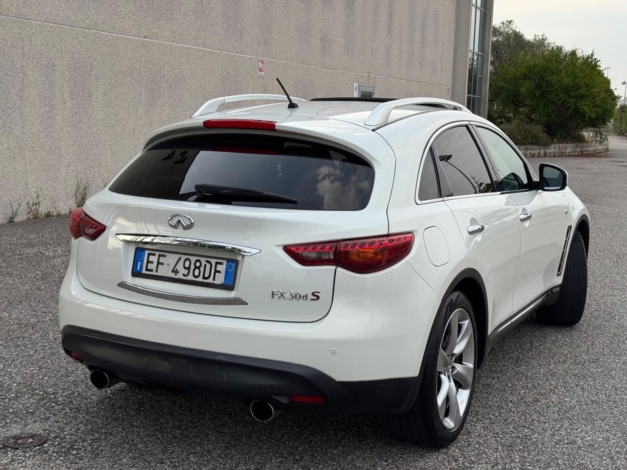Infiniti FX30d S Premium 238cv