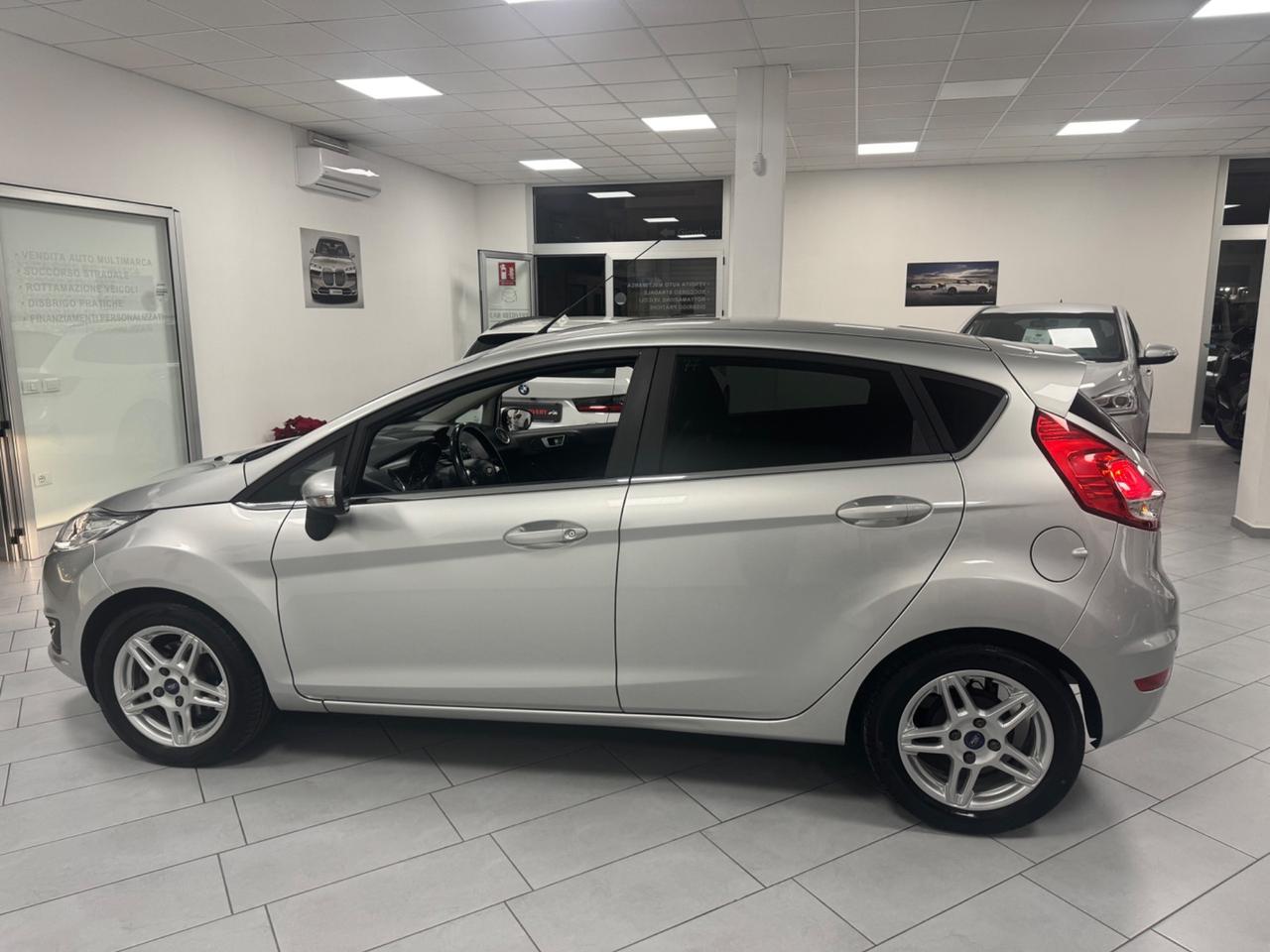 Ford Fiesta 1.5 TDCi 75CV 5 porte Titanium