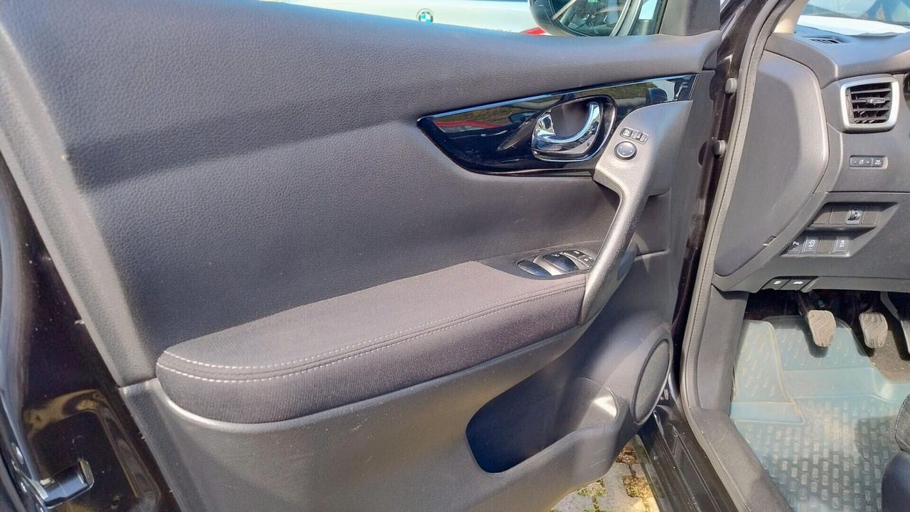 Nissan Qashqai 1.5 dCi Visia