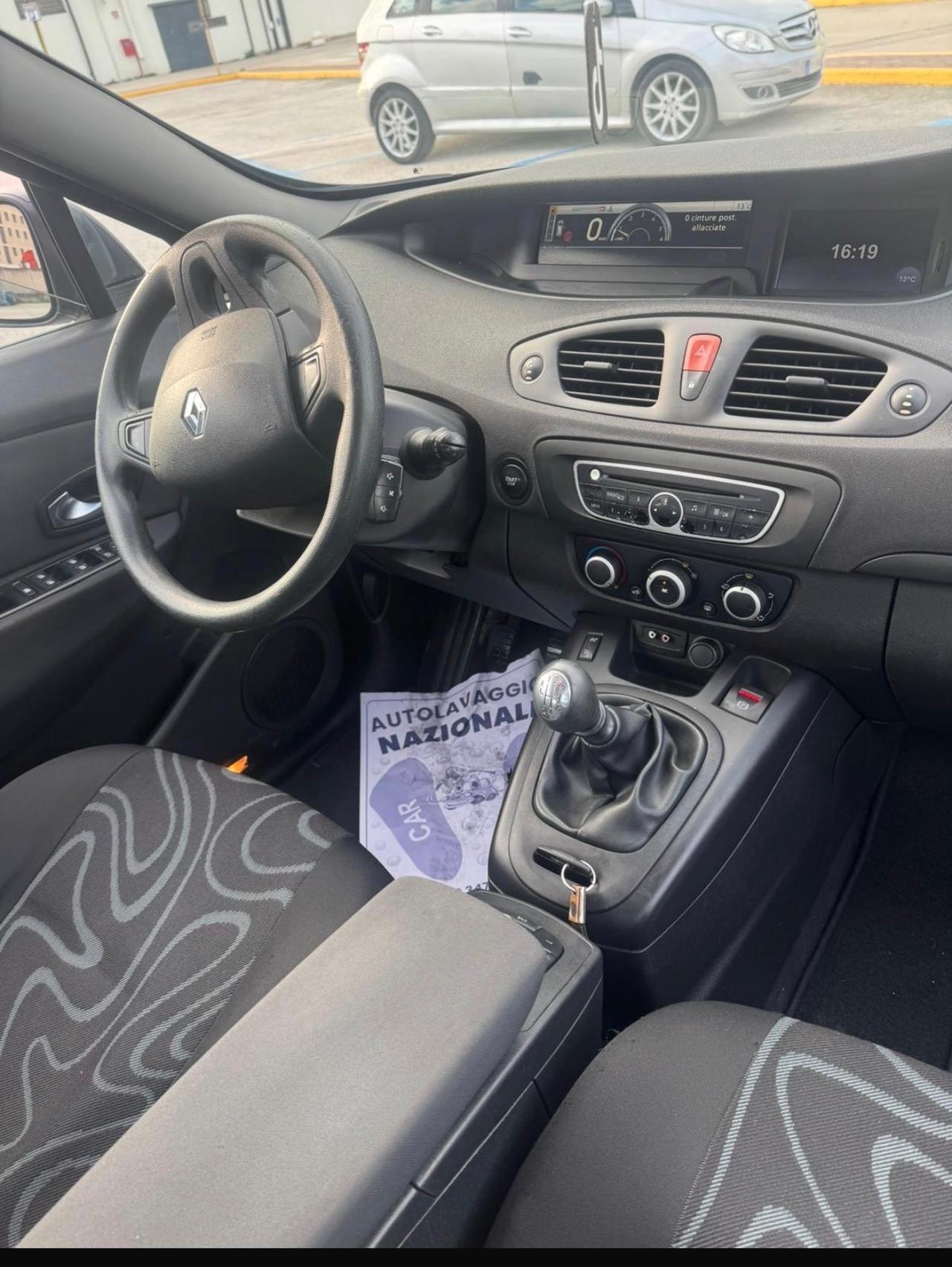 Renault Scenic Scénic 1.5 dCi 110CV Dynamique