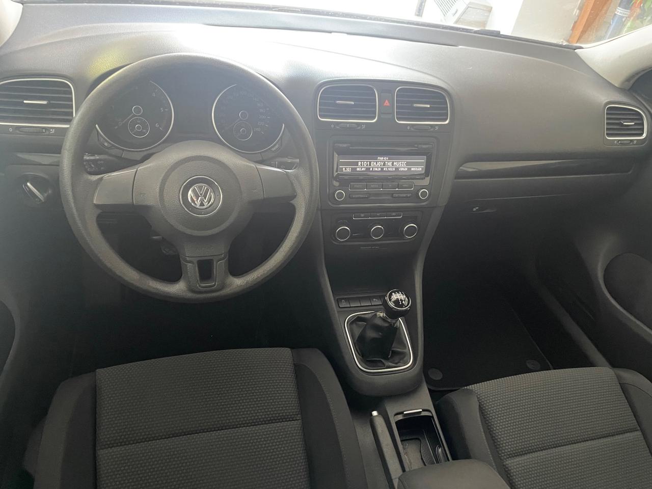 VOLKSWAGEN GOLF 1.6 TDI 5P COMFORTLINE